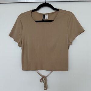 WOMEN'S H&M SHORT SLEEVE OPEN BACK CROP TOP